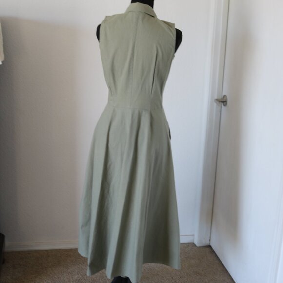 Sleeveless cotton dress. - Picture 3 of 6
